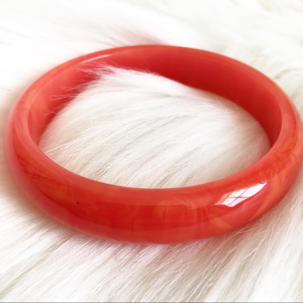 Vintage Bakelite Watermelon Bangle - Picture 5 of 6
